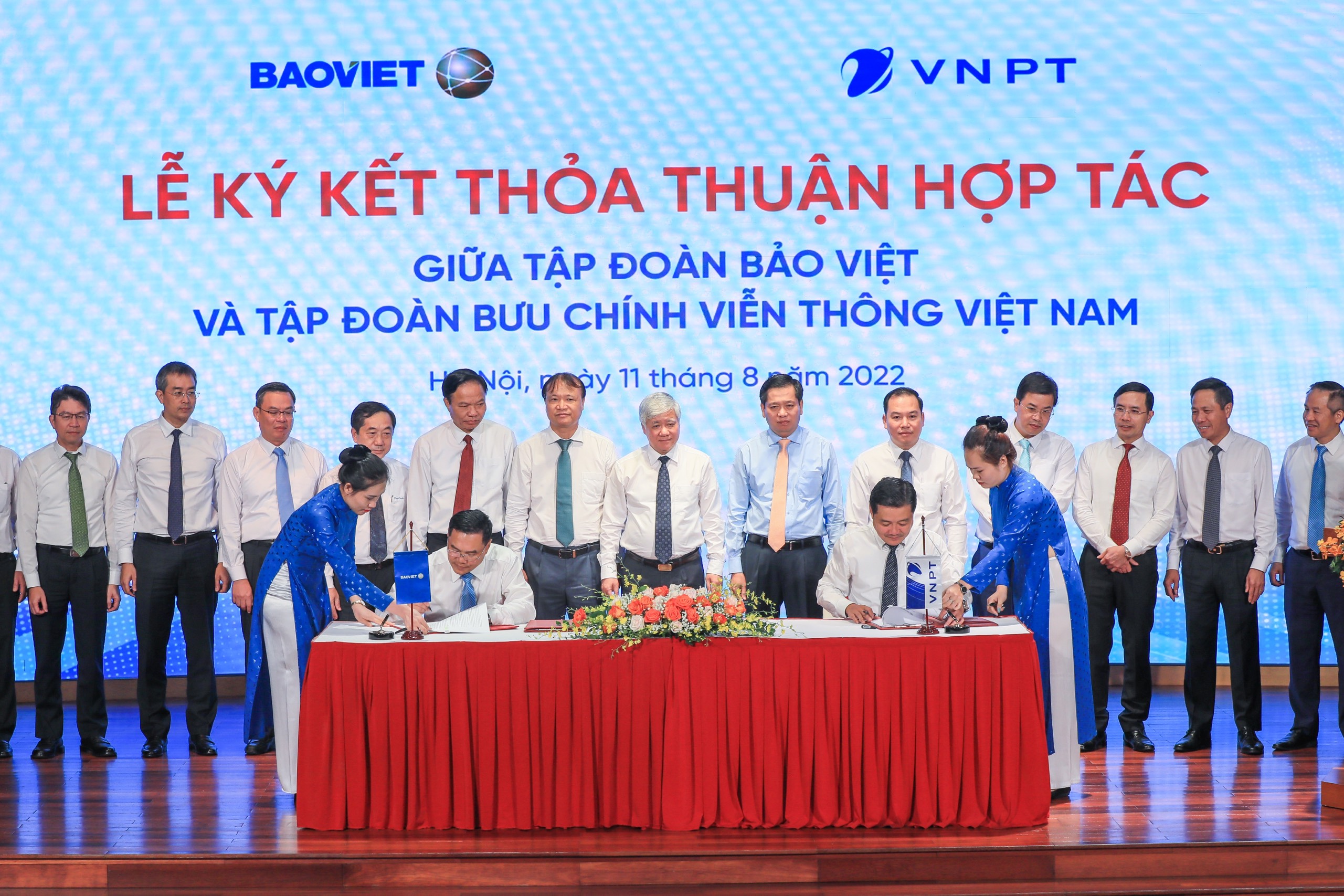 VNPTBV2.jpg (898 KB)