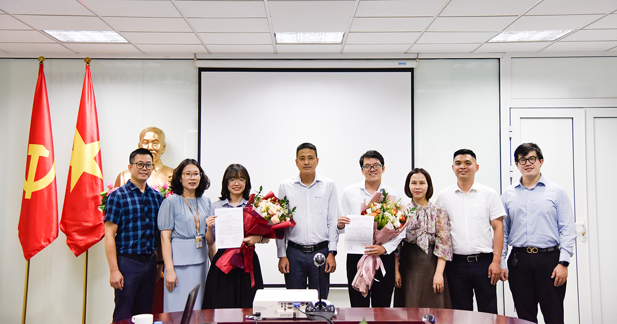 Chi bộ Công ty Smart Media kết nạp Đảng viên mới năm 2024