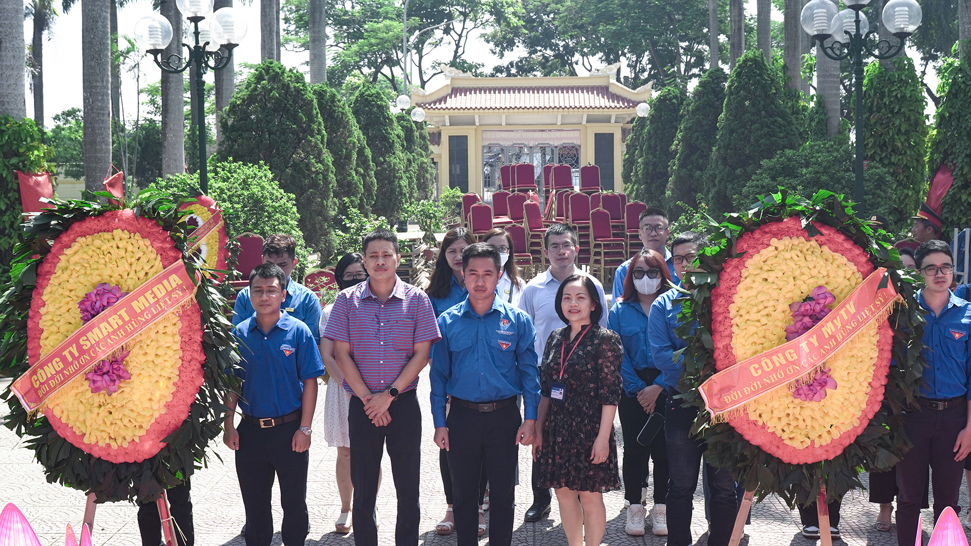 CHI ĐOÀN CÔNG TY SMART MEDIA THĂM VIẾNG DÂNG HƯƠNG NGHĨA TRANG LIỆT SĨ THÀNH PHỐ HÀ NỘI